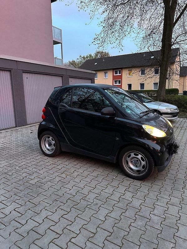 Gebraucht Smart ForTwo Coupé 61 PS (44 kW) 2010 Schwarz Coupé