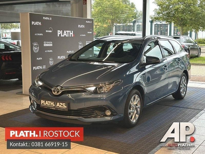 Blau Gebraucht 2016 Toyota Auris Touring Sports Comfort Kombi | 14.390 € (Etwas zu teuer) - Bild 1/4
