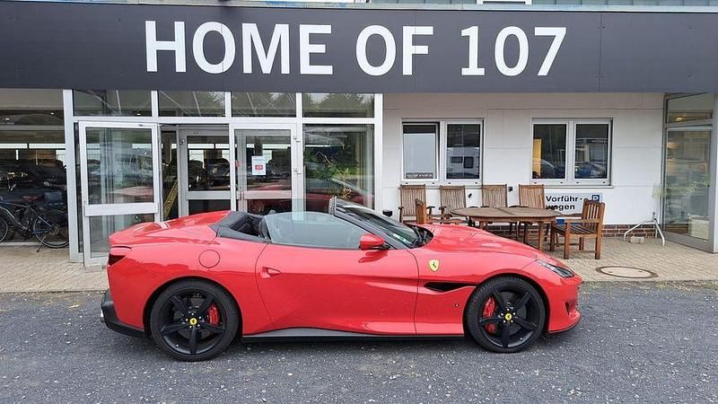 Gebraucht Ferrari Portofino 600 PS (441 kW) 2019 Rot Cabrio