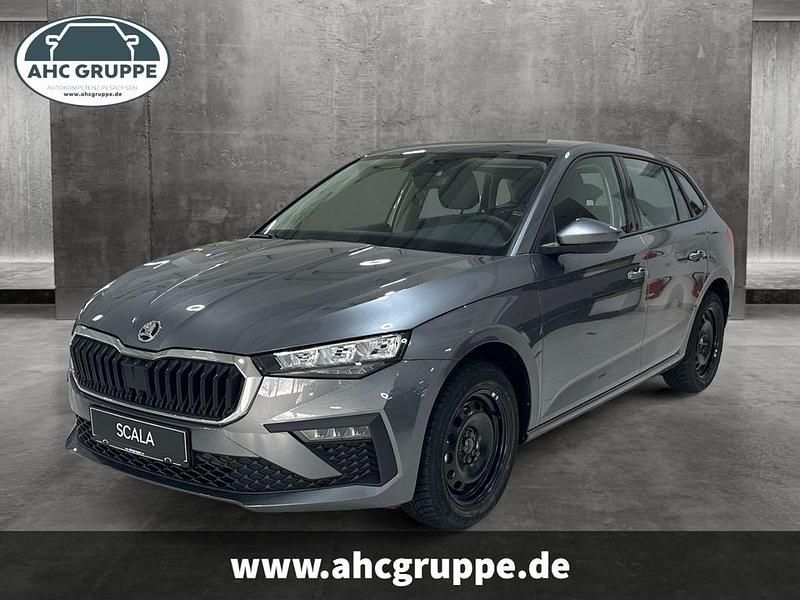 Grau Gebraucht 2024 Skoda Scala Essence Kleinwagen | 22.750 € (Fairer Preis) - Bild 1/4