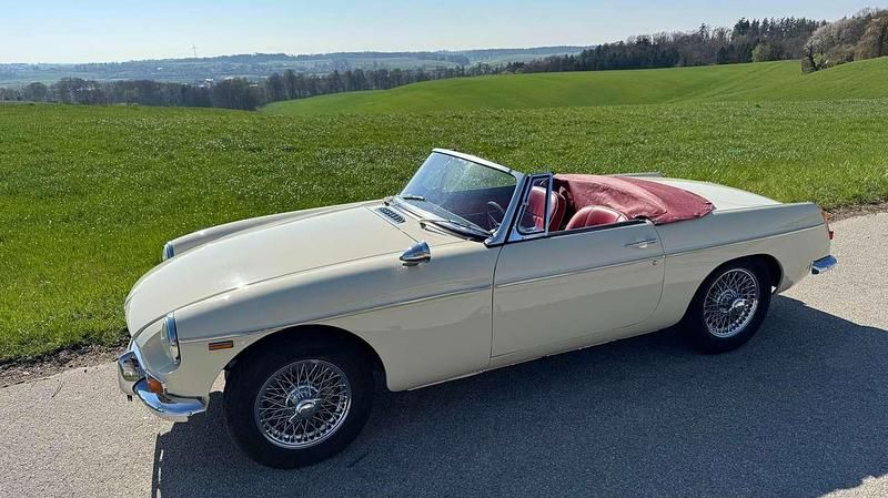 Second-hand MG B 95 CP (69 kW) 1966 Bej Cabrio