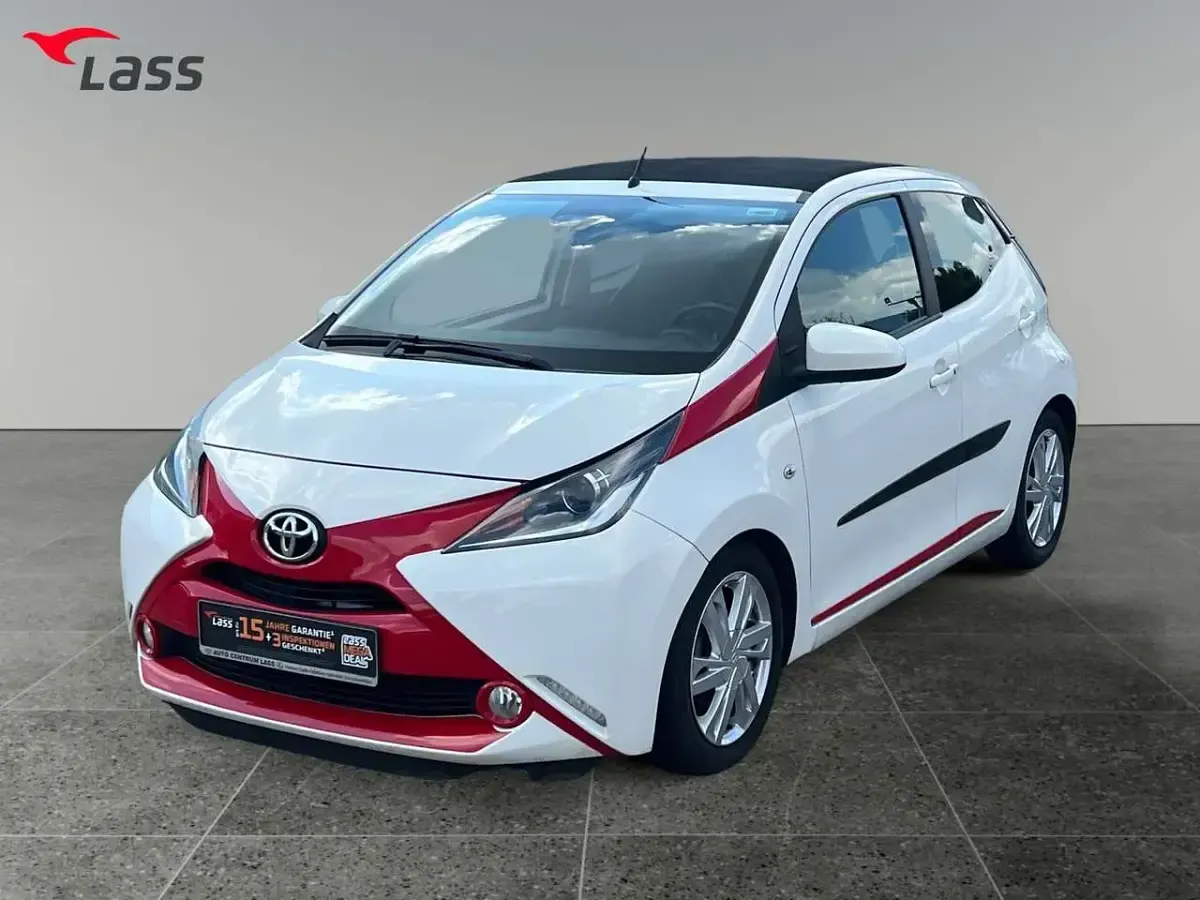 Gebraucht Toyota Aygo X-wave 69 PS (50 kW) 2015 Weiß Kleinwagen