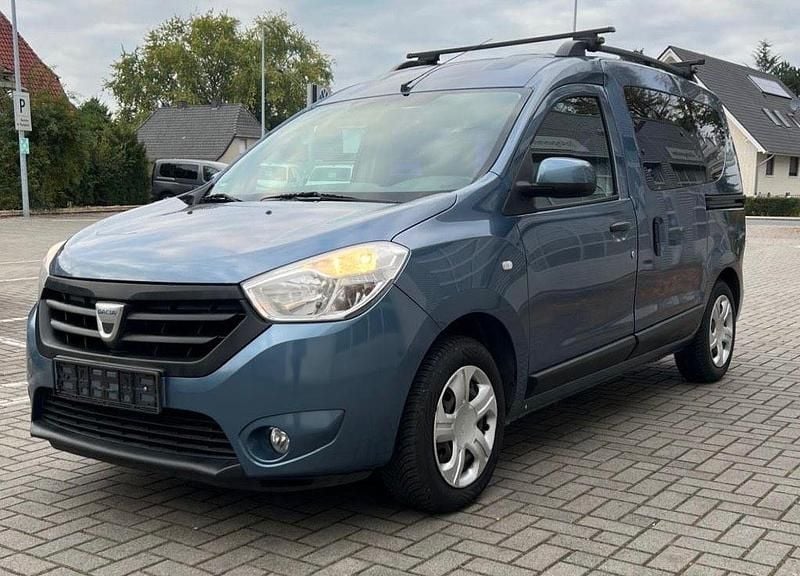 Blau Gebraucht 2013 Dacia Dokker Van | 3.250 € (Superpreis) - Bild 1/4