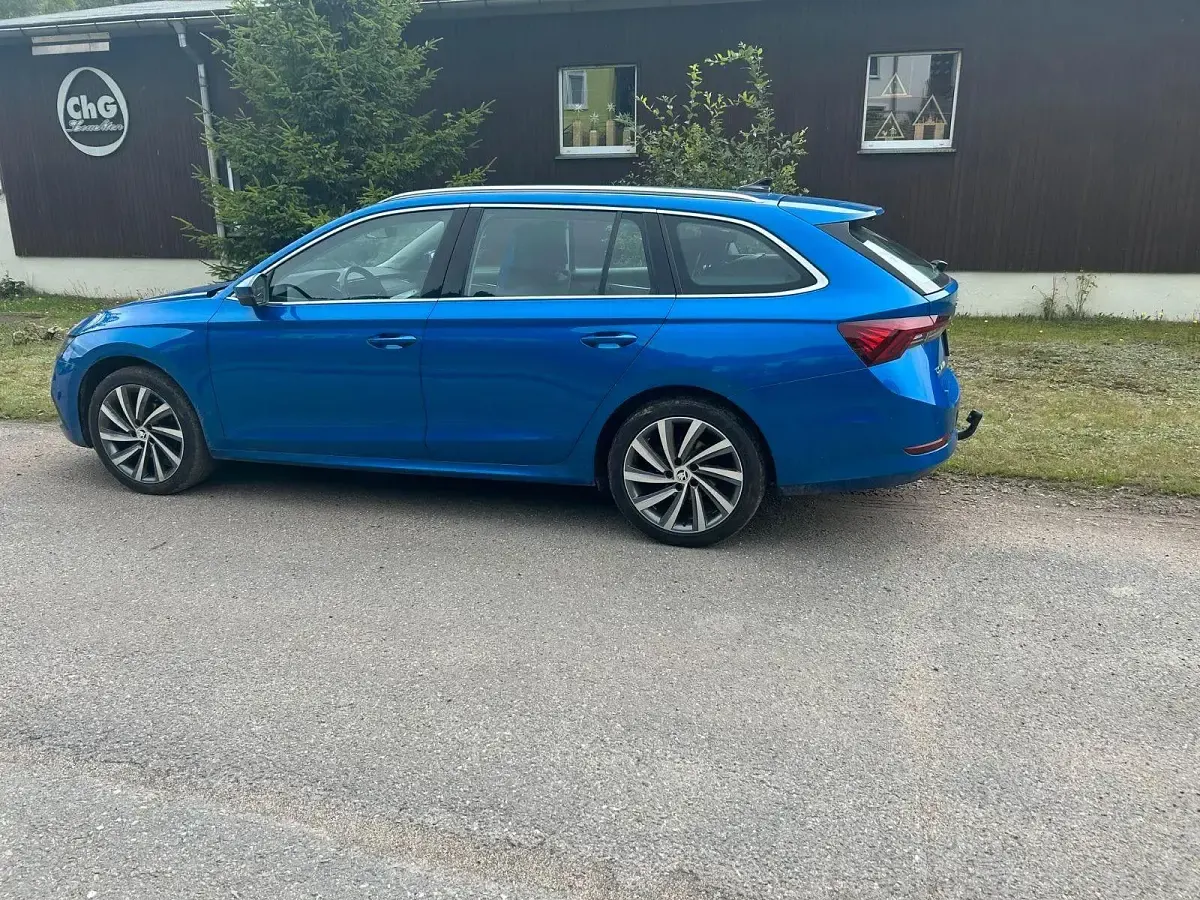 Gebraucht Skoda Octavia Style 150 PS (110 kW) 2021 Blau Kombi