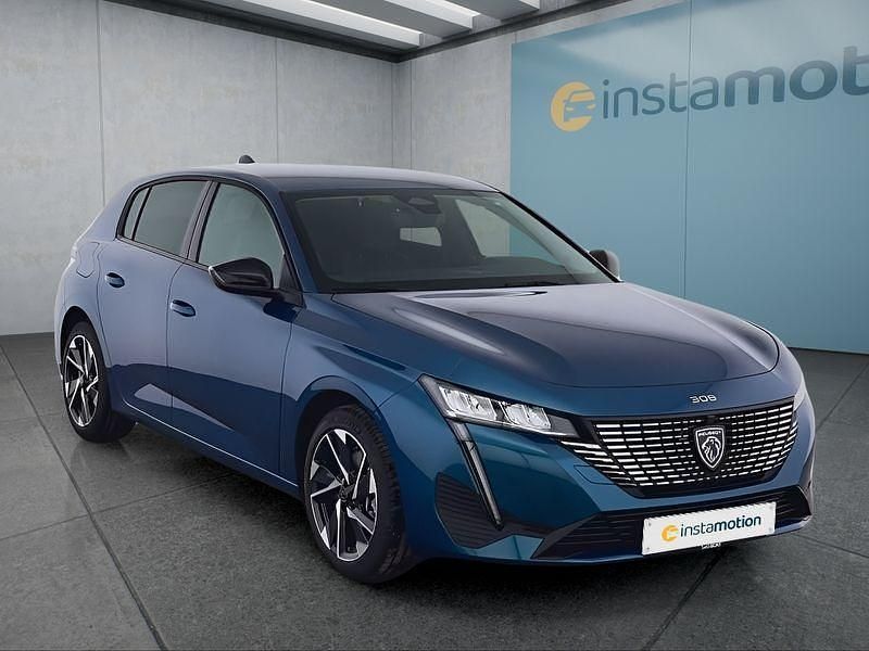 Neu Peugeot 308 Allure 131 PS (96 kW) 2025 Grün Kleinwagen
