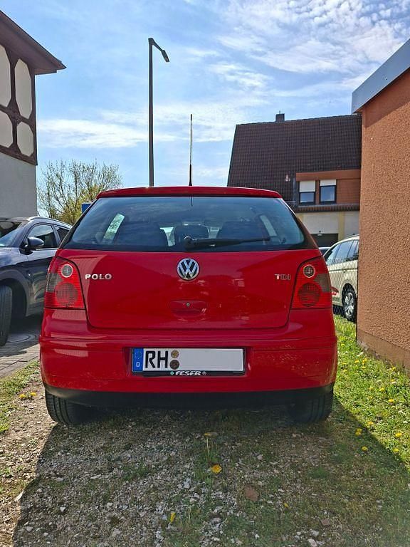 Gebraucht VW Polo Basis 101 PS (74 kW) 2004 Rot Kleinwagen