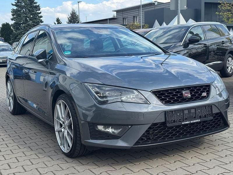 Second-hand Seat Leon ST 4Drive 150 CP (110 kW) 2016 Gri Break