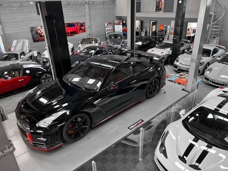 Schwarz Gebraucht 2015 Nissan GT-R Nismo Coupé | 169.900 € (Teuer) - Bild 1/4