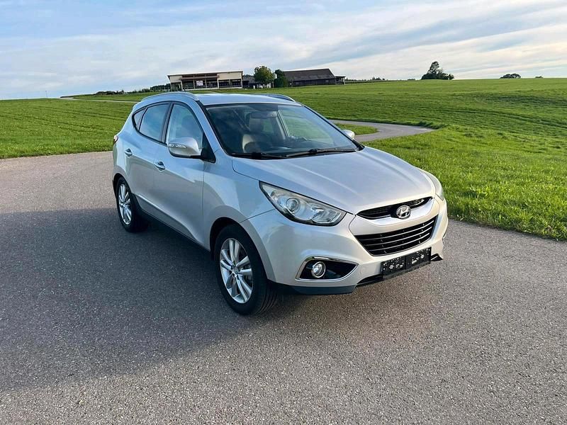 Silber Gebraucht 2012 Hyundai ix35 Premium SUV | 7.590 € (Guter Preis) - Bild 1/4