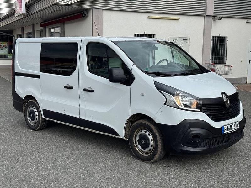 Gebraucht Renault Trafic 120 PS (88 kW) 2015 Weiß Van / Kleinbus