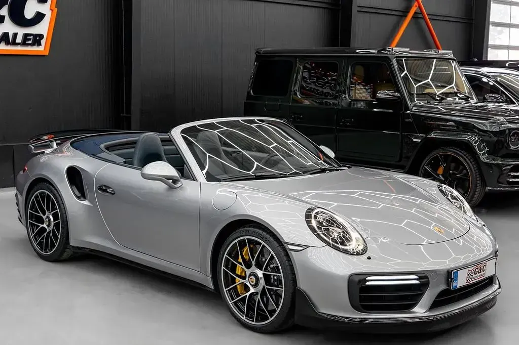 Gebraucht Porsche 911 581 PS (427 kW) 2017 Grau Cabrio