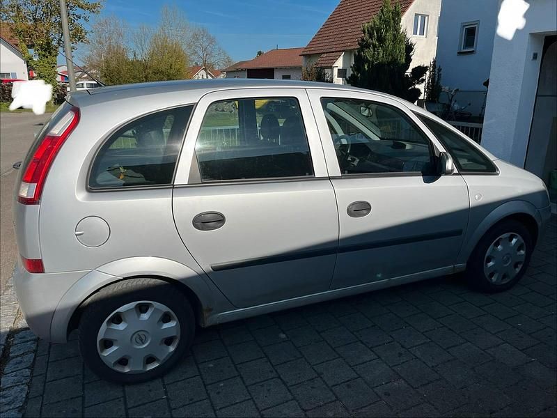 Second-hand Opel Meriva 101 CP (74 kW) 2004 Argintiu Monovolum