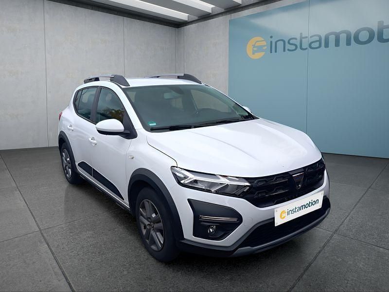 Gebraucht Dacia Sandero Stepway 101 PS (74 kW) 2021 Weiß Kleinwagen