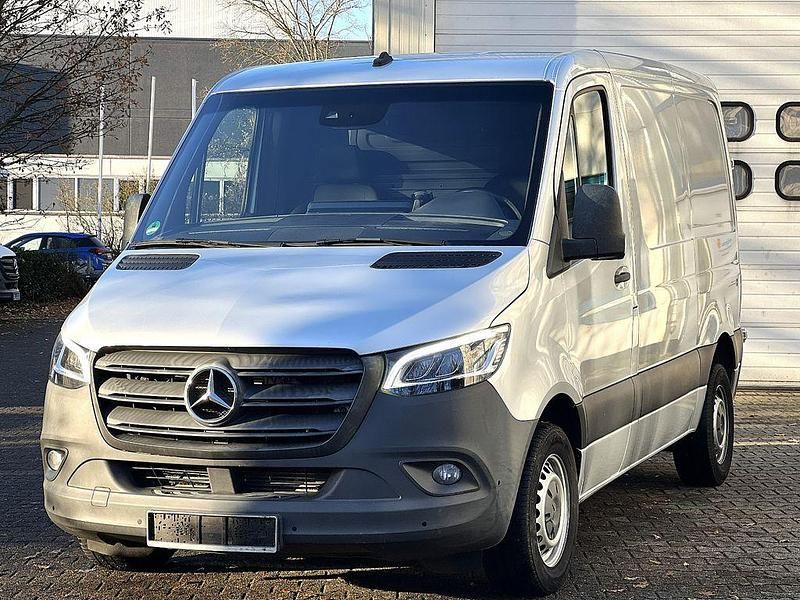 Gebraucht Mercedes Sprinter 143 PS (105 kW) 2019 Silber Van