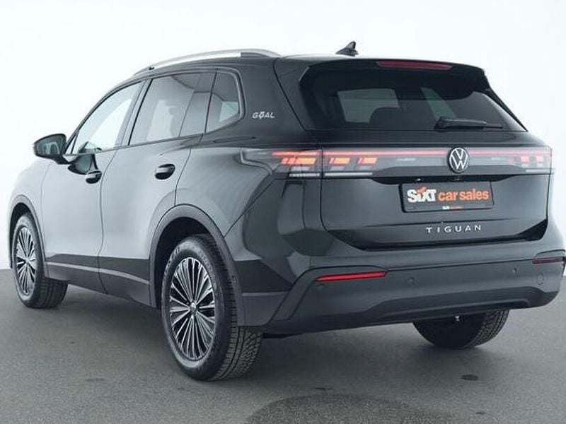 Gebraucht VW Tiguan Goal 150 PS (110 kW) 2025 Schwarz SUV