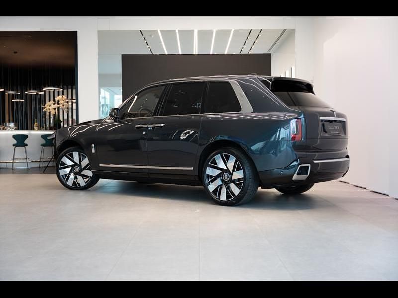 Gebraucht Rolls Royce Cullinan 544 PS (400 kW) 2025 Blau SUV