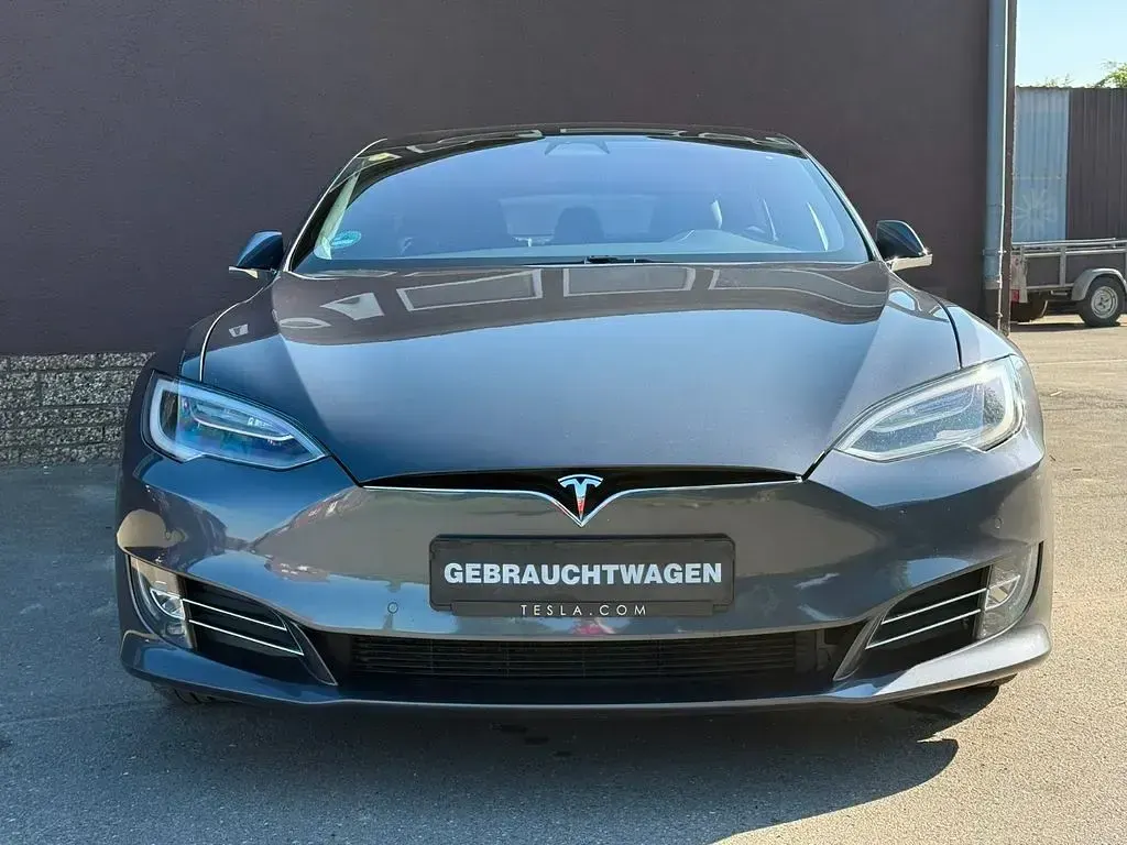 Used Tesla Model S 413 kW (562 HP) 2019 Grey Hatchback