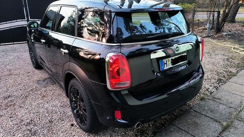 Gebraucht Mini One Countryman 102 PS (75 kW) 2018 Schwarz SUV