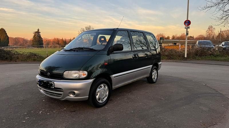 Gebraucht Nissan Serena 98 PS (72 kW) 2000 Grün Van / Kleinbus