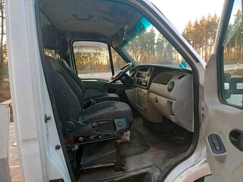 Second-hand Renault Master 160 CP (117 kW) 2007 Alb