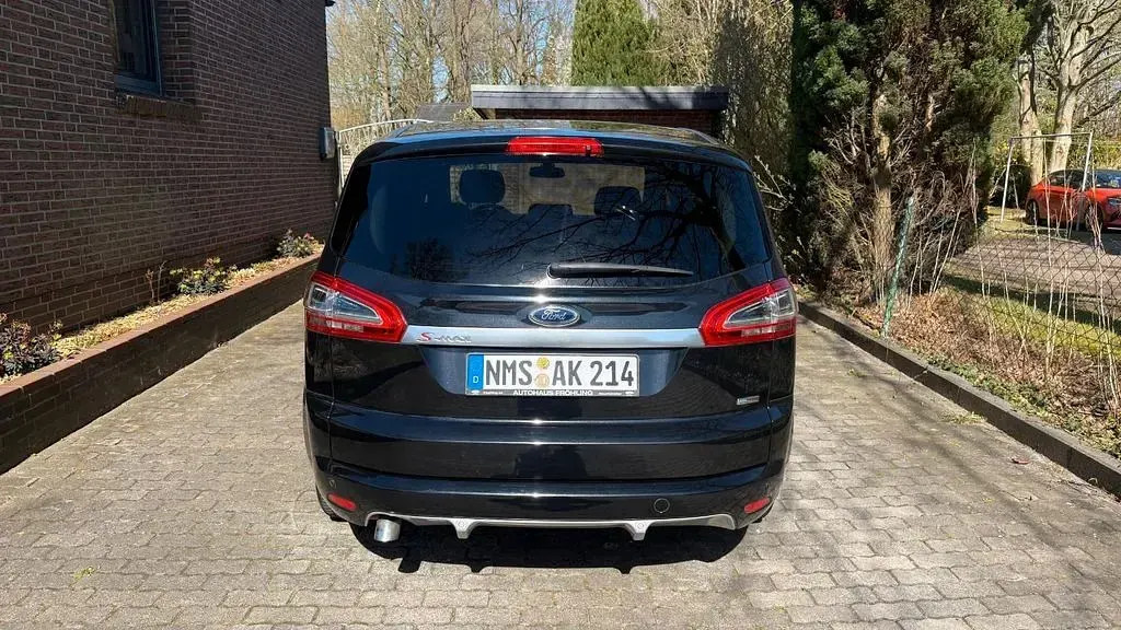 Gebraucht Ford S-MAX Trend 160 PS (117 kW) 2014 Schwarz Van / Kleinbus