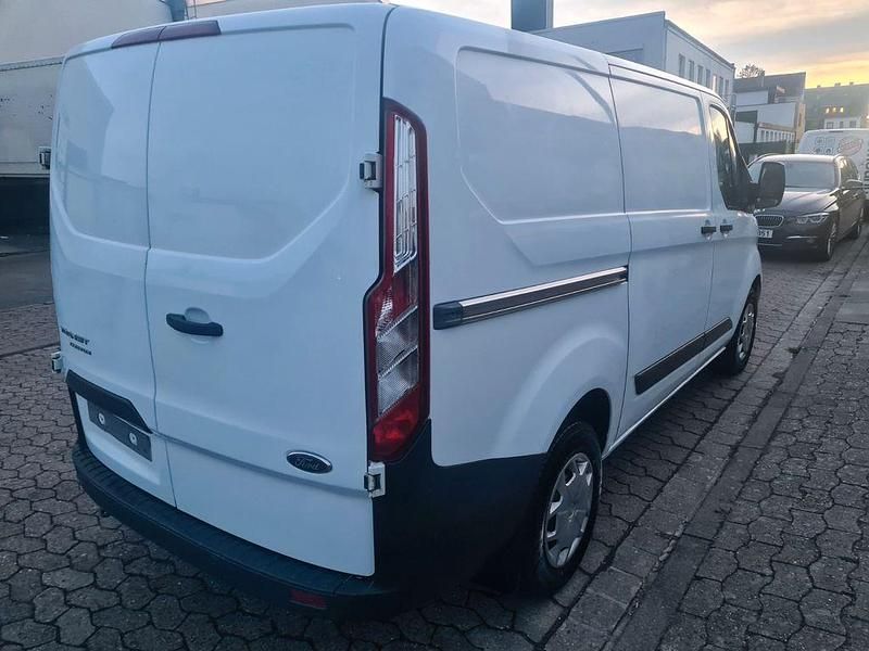 Gebraucht Ford Transit 101 PS (74 kW) 2016 Weiß Van / Kleinbus