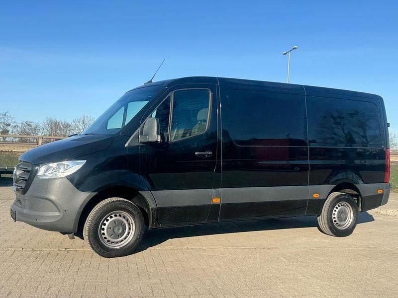 Gebraucht Mercedes Sprinter 163 PS (119 kW) 2021 Schwarz Van