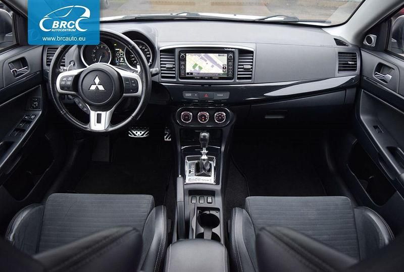 Gebraucht Mitsubishi Lancer Evolution 295 PS (216 kW) 2014 Weiß Limousine