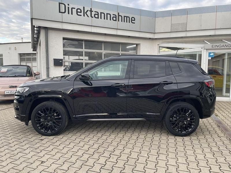 Gebraucht Jeep Compass Altitude 131 PS (96 kW) 2023 Schwarz SUV