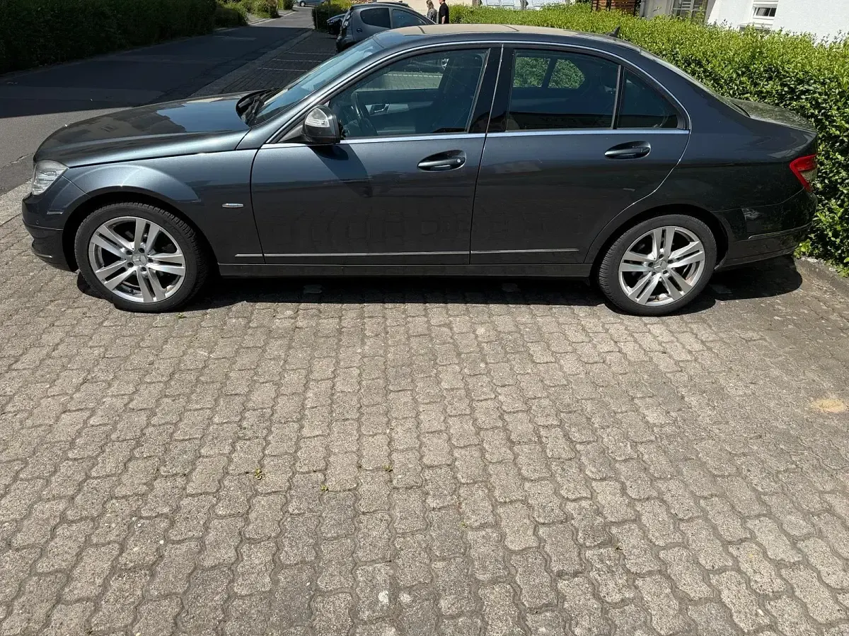 Gebraucht Mercedes C180 Avantgarde 156 PS (114 kW) 2007 Andere farben Limousine
