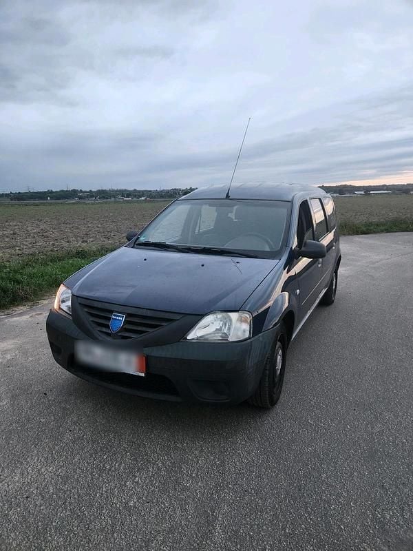 Blau Gebraucht 2008 Dacia Logan Limousine | 700 € (Guter Preis) - Bild 1/4
