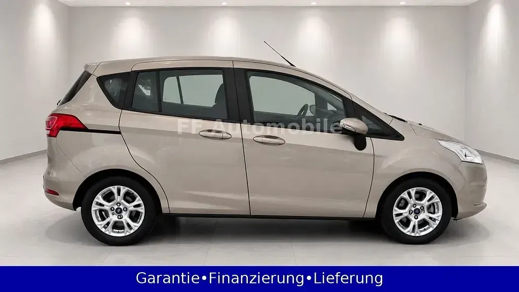 Gebraucht Ford B-MAX SYNC Edition 101 PS (74 kW) 2017 Gold Van / Kleinbus