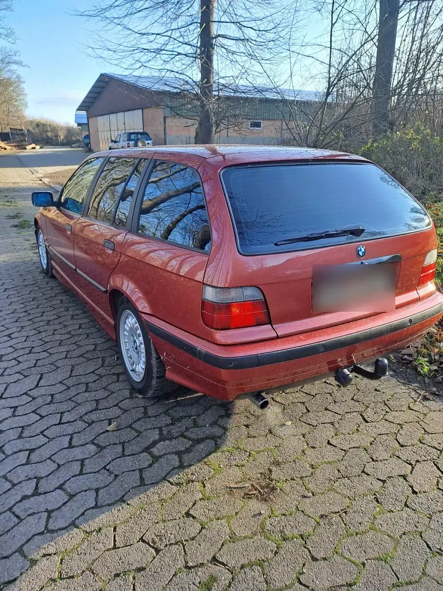 Używany BMW 318 116 KM (85 kW) 1997 Kombi