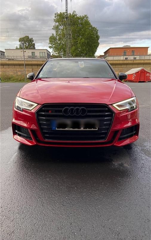 Rot Gebraucht 2017 Audi S3 Coupé | 29.500 € (Etwas zu teuer) - Bild 1/4