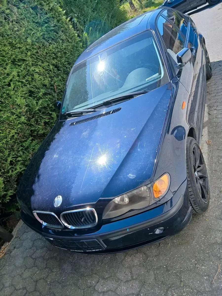 Gebraucht BMW 318 143 PS (105 kW) 2005 Blau Limousine
