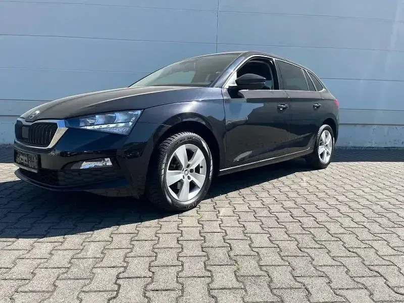 Gebraucht Skoda Scala Ambition 116 PS (85 kW) 2019 Schwarzmagic perleffekt Kleinwagen