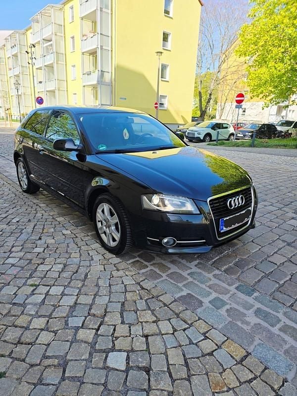 Usata Audi A3 140 CV (102 kW) 2012 Nero Utilitaria