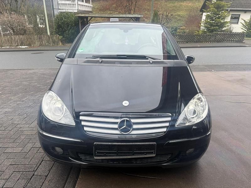 Schwarz Gebraucht 2005 Mercedes A200 Kleinwagen | 2.500 € (Fairer Preis) - Bild 1/4