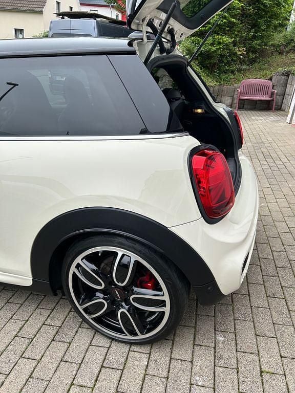 Gebraucht Mini John Cooper Works 231 PS (169 kW) 2019 Beige Kleinwagen