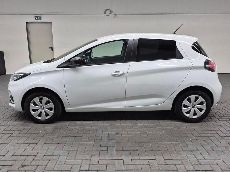 Gebraucht Renault Zoe 50 kW (69 PS) 2020 Weiß Kleinwagen