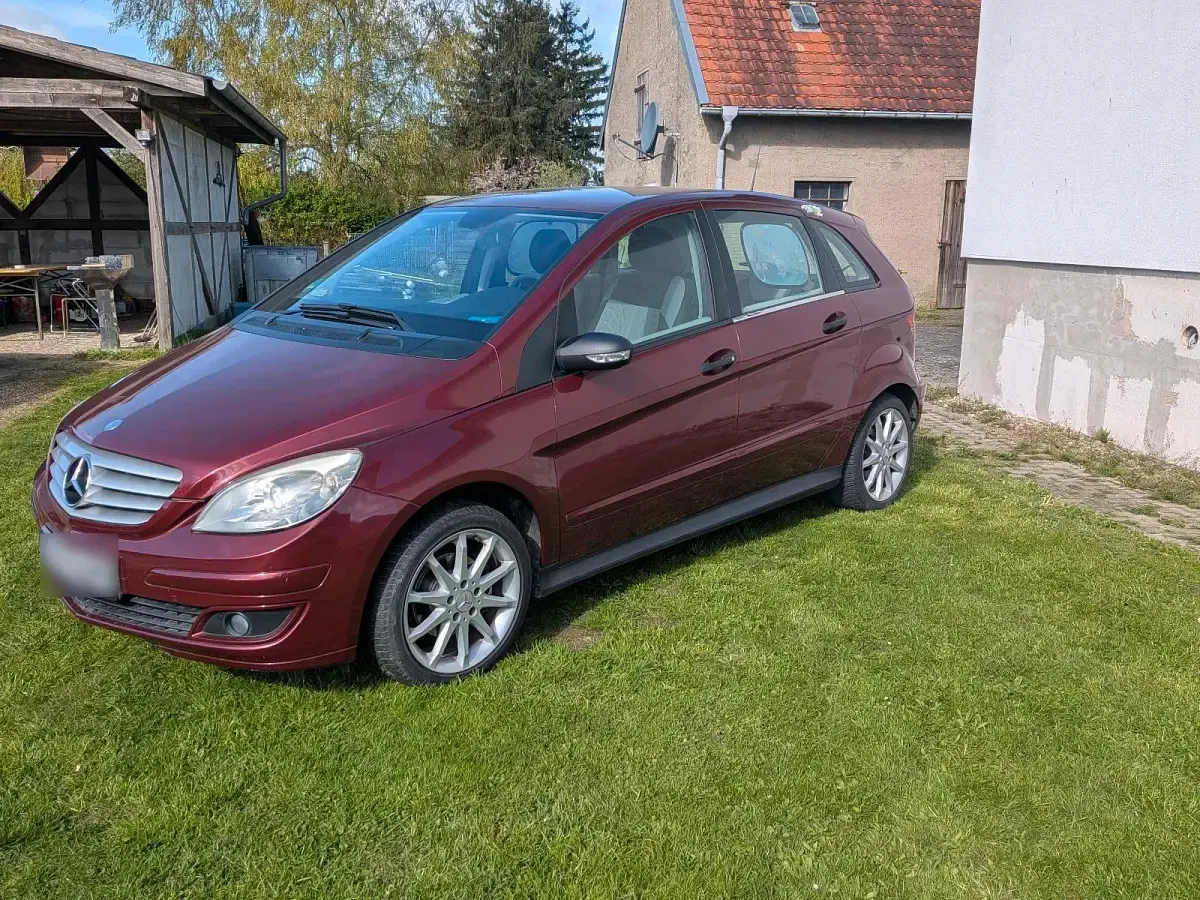 Gebraucht Mercedes B170 116 PS (85 kW) 2006 Rot Van / Kleinbus
