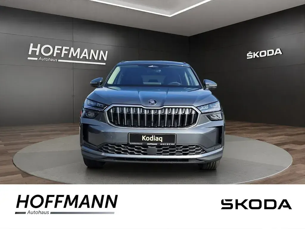Neu Skoda Kodiaq Selection 193 PS (141 kW) 2026 Grau SUV