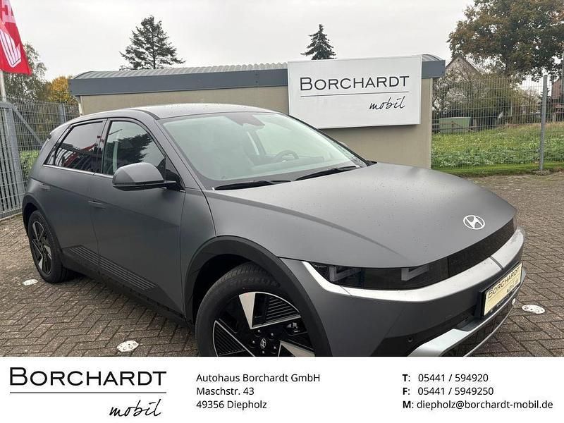 Grau Neu 2025 Hyundai Ioniq 5 SUV | 43.980 € (Superpreis) - Bild 1/4
