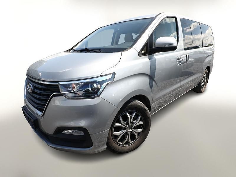 Hyper metallic / met Gebraucht 2020 Hyundai H-1 Premium Van / Kleinbus | 29.792 € (Guter Preis) - Bild 1/4