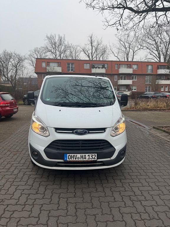 Gebraucht Ford Transit Custom 105 PS (77 kW) 2018 Weiß Van / Kleinbus