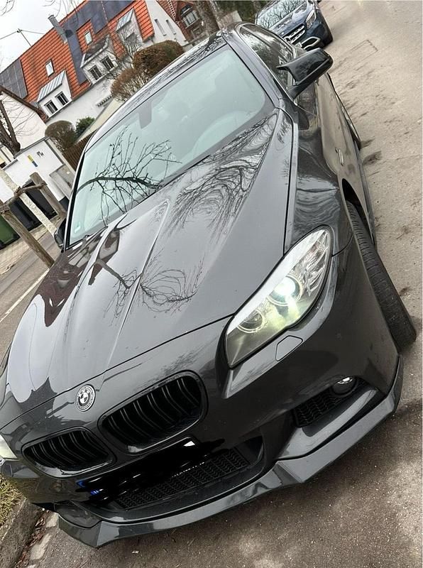 Gebraucht BMW 530 M Sport 258 PS (189 kW) 2013 Grau Limousine