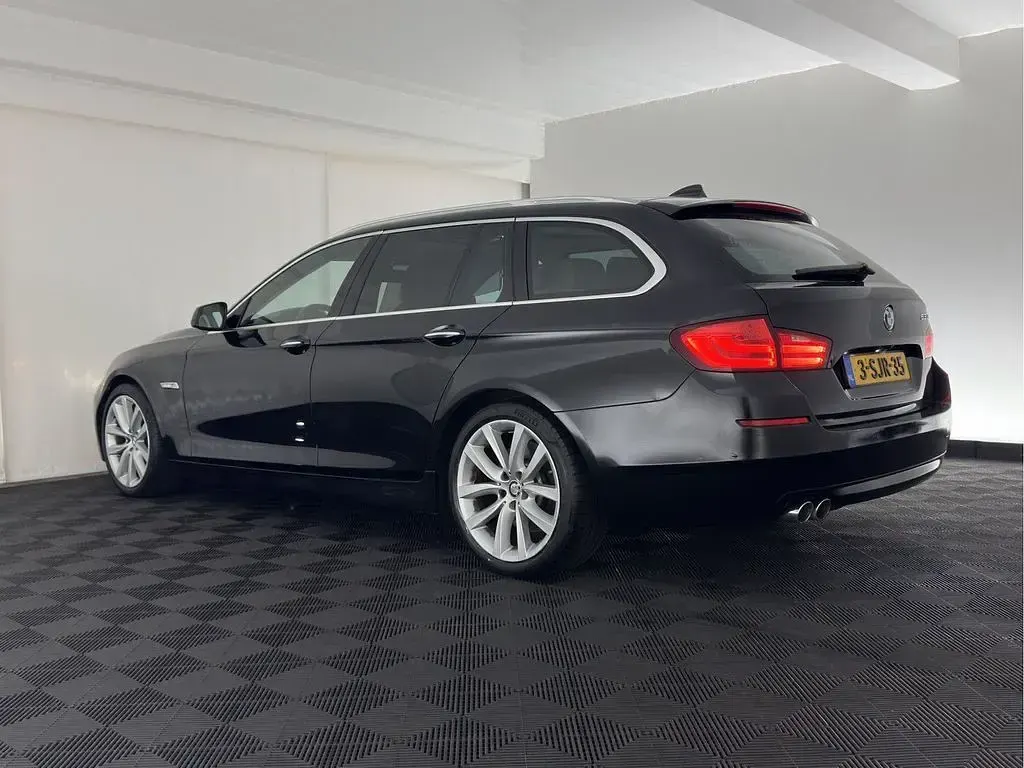 Gebraucht BMW 530 Executive 258 PS (189 kW) 2012 Schwarz Kombi