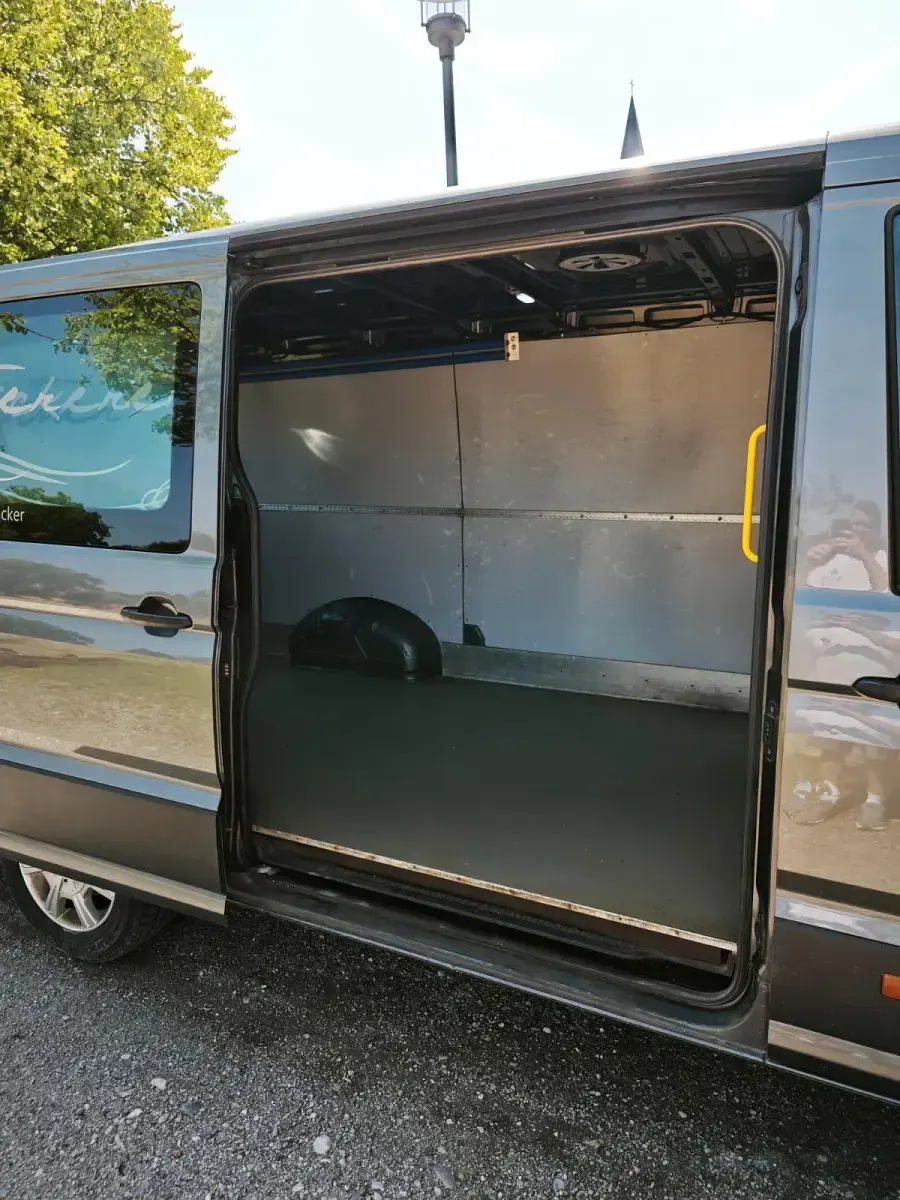 Gebraucht VW Crafter 160 PS (117 kW) 2017 Grau Van