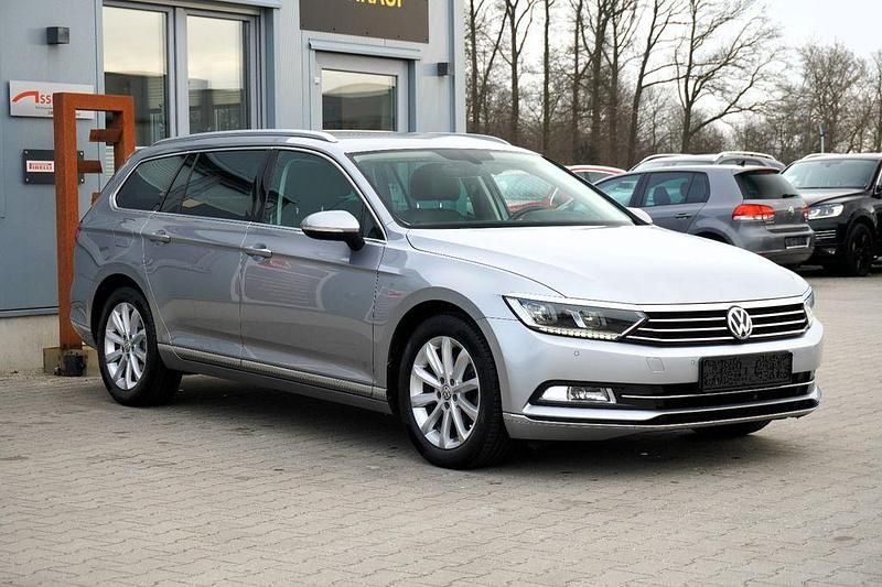 Gebraucht VW Passat Highline 150 PS (110 kW) 2019 Silber Kombi