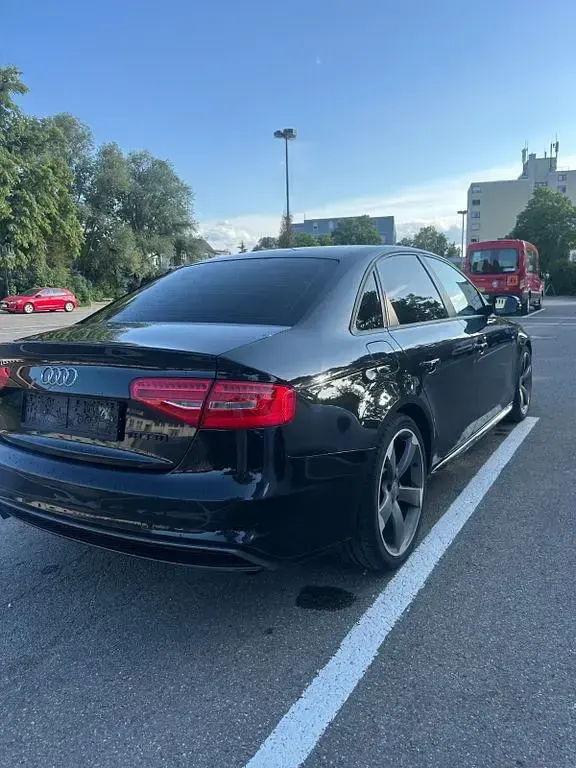 Gebraucht Audi A4 Sport 215 PS (158 kW) 2012 Schwarz Limousine